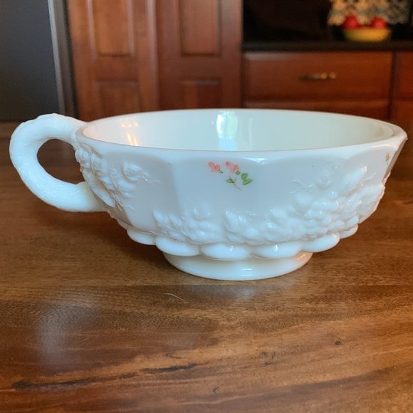 Vintage Westmoreland Milk Glass Candle Holder - Picture 4 of 11